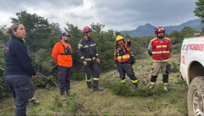 Etiquetas: cordillera, esquel, incendio, incendio forestal, regionales