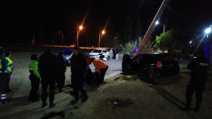 Se estrelló contra un poste tras evitar un control vehicular