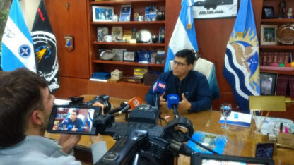 Vidal lanza un plan para aliviar el endeudamiento de los empleados públicos