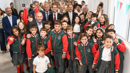 Etiquetas: escuela italo argentina, Gustavo Sastre, puerto madryn