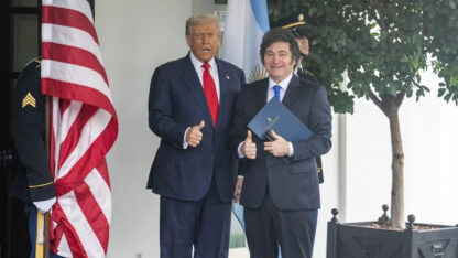 El rugido de la vulgaridad como liturgia del poder