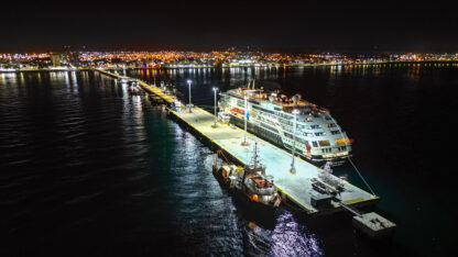 El Fridtjof Nansen anticipó su arribo a Puerto Madryn