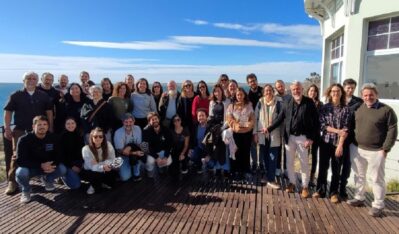 La Municipalidad distinguió a profesionales del Cenpat