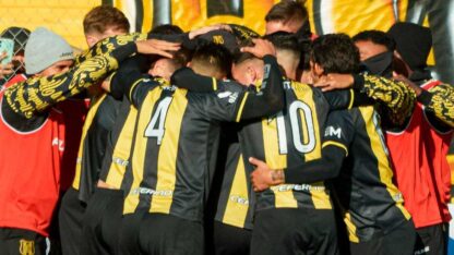 Deportivo Madryn se impuso por 2 a 1 ante Defensores de Belgrano