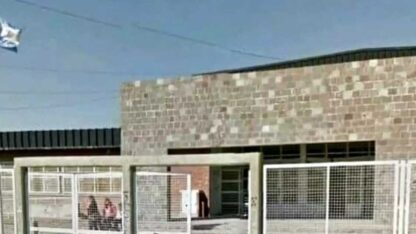 Un alumno fue armado a la escuela