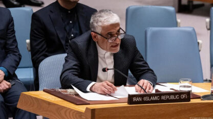 Irán advierte a quienes apoyen la resolución de EE.UU. sobre el estrecho de Ormuz