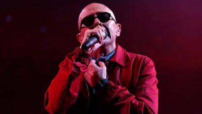Miles de personas llegan a despedir al Indio Solari