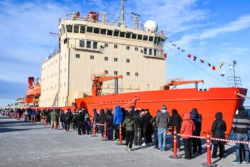 Más de 15.000 madrynenses visitaron el rompehielos Irízar