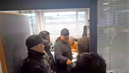 El Stia ocupó las oficinas de Conarpesa y la empresa mandó a sus barcos a Santa Cruz