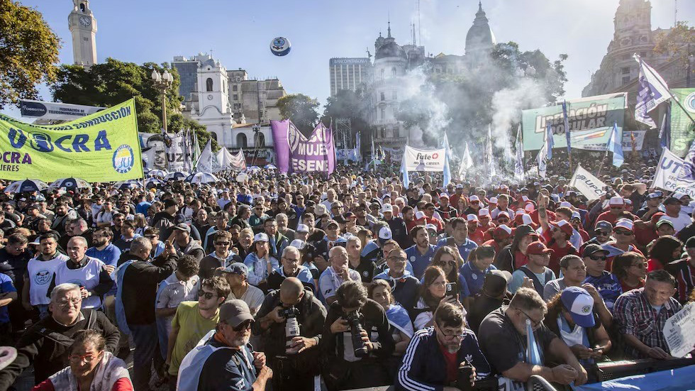Coalición sindical y sociales marcharán contra políticas gubernamentales
