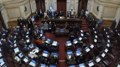 Senadores cobrarán casi $12 millones