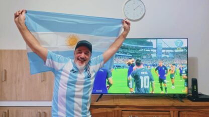 Le preguntaron a Milei si iba a decretar duelo por la derrota de Inglaterra