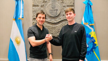 Luka Jones firmó el pase
