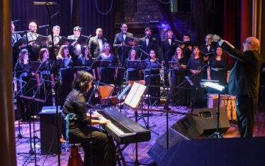 Concierto del Coro Municipal por el aniversario de Madryn