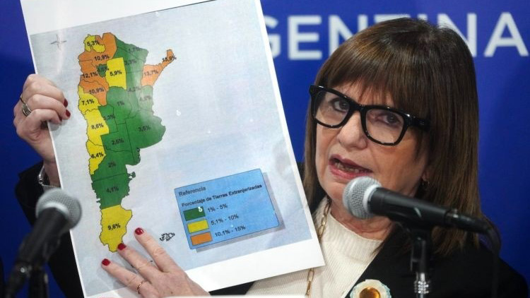 Patricia Bullrich propone aumentar a 25% la extranjerización de tierras en Argentina
