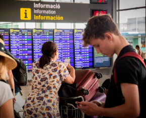 Crece la tensión entre Italia y España por los controles a turistas impuestos por Meloni