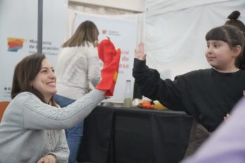 Hasta este sábado continuará la 4° Feria del Libro de Rawson