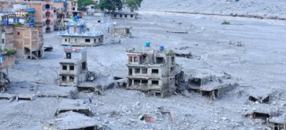 Ya suman más de 900 muertos por las inundaciones en Nepal