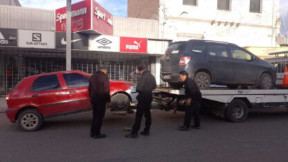 Uber desembaercó en Trelew y el municipio comenzó a secuestrar vehículos