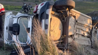 Una menor de edad volcó en Ruta 3