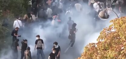 La policía francesa reprimió con gases lacrimógenos una protesta de estudiantes